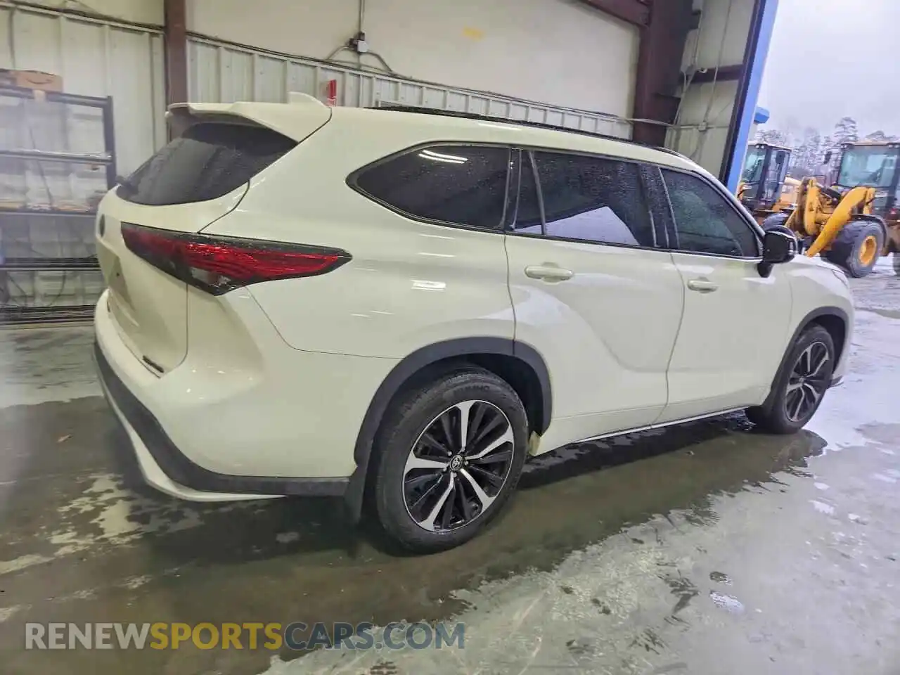 3 Photograph of a damaged car 5TDJZRBH9MS126698 TOYOTA HIGHLANDER 2021