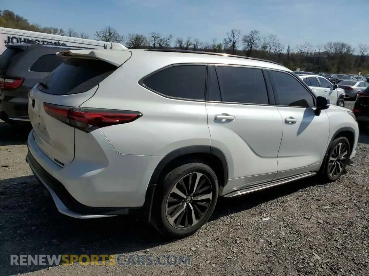 3 Photograph of a damaged car 5TDJZRBHXMS088799 TOYOTA HIGHLANDER 2021
