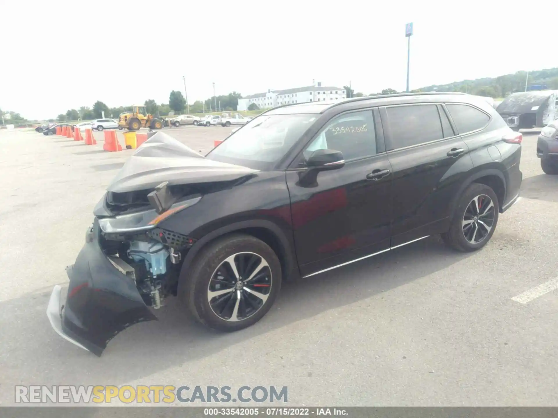 2 Photograph of a damaged car 5TDJZRBHXMS135619 TOYOTA HIGHLANDER 2021