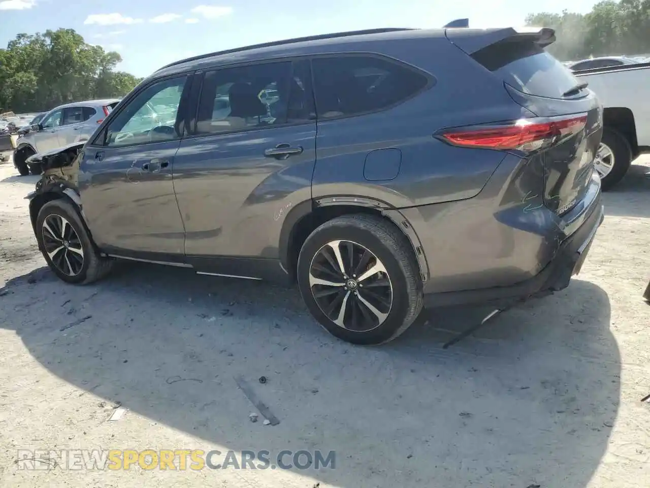 2 Photograph of a damaged car 5TDLZRAH0MS046653 TOYOTA HIGHLANDER 2021