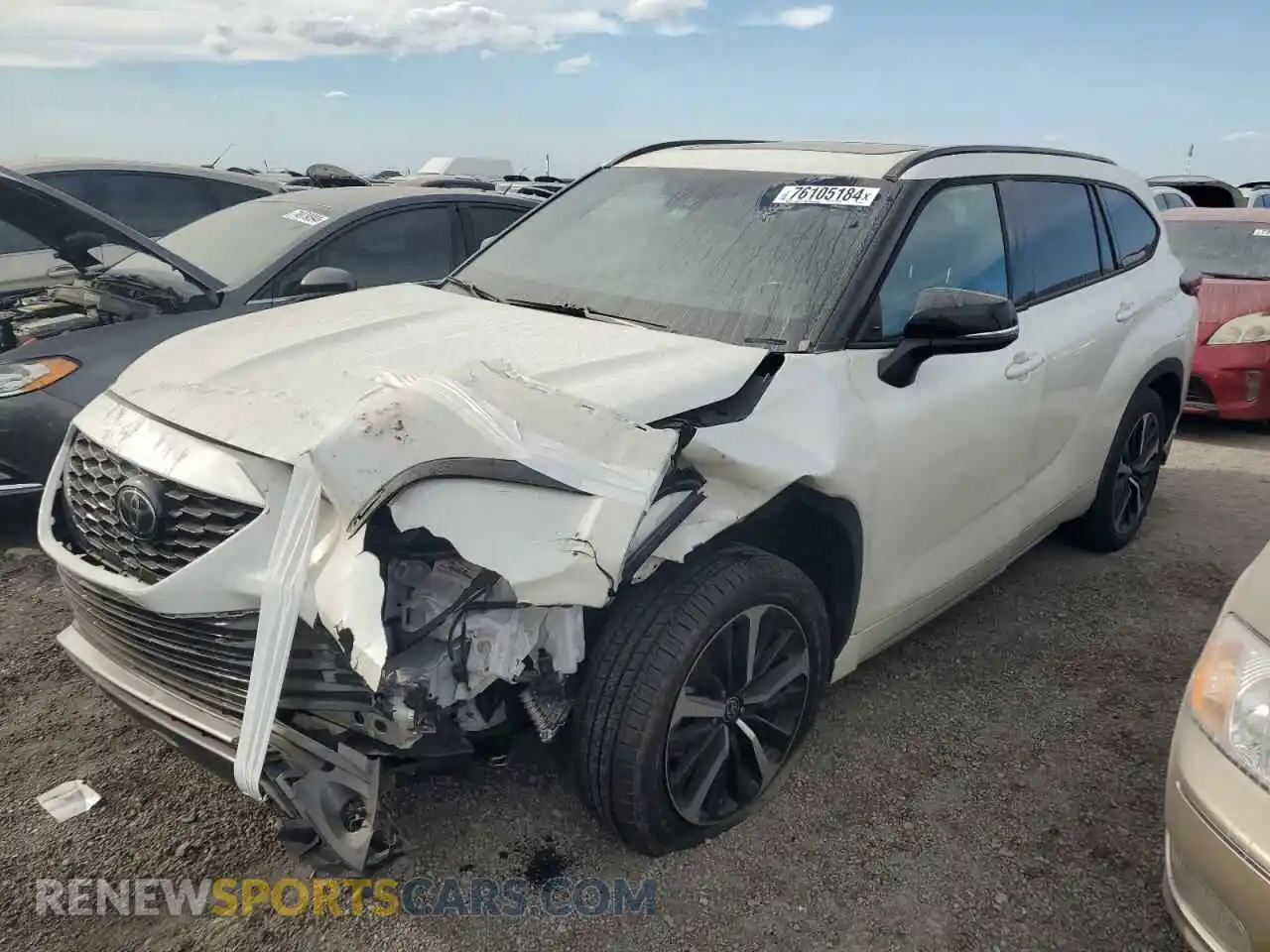 1 Photograph of a damaged car 5TDLZRAH0MS072248 TOYOTA HIGHLANDER 2021