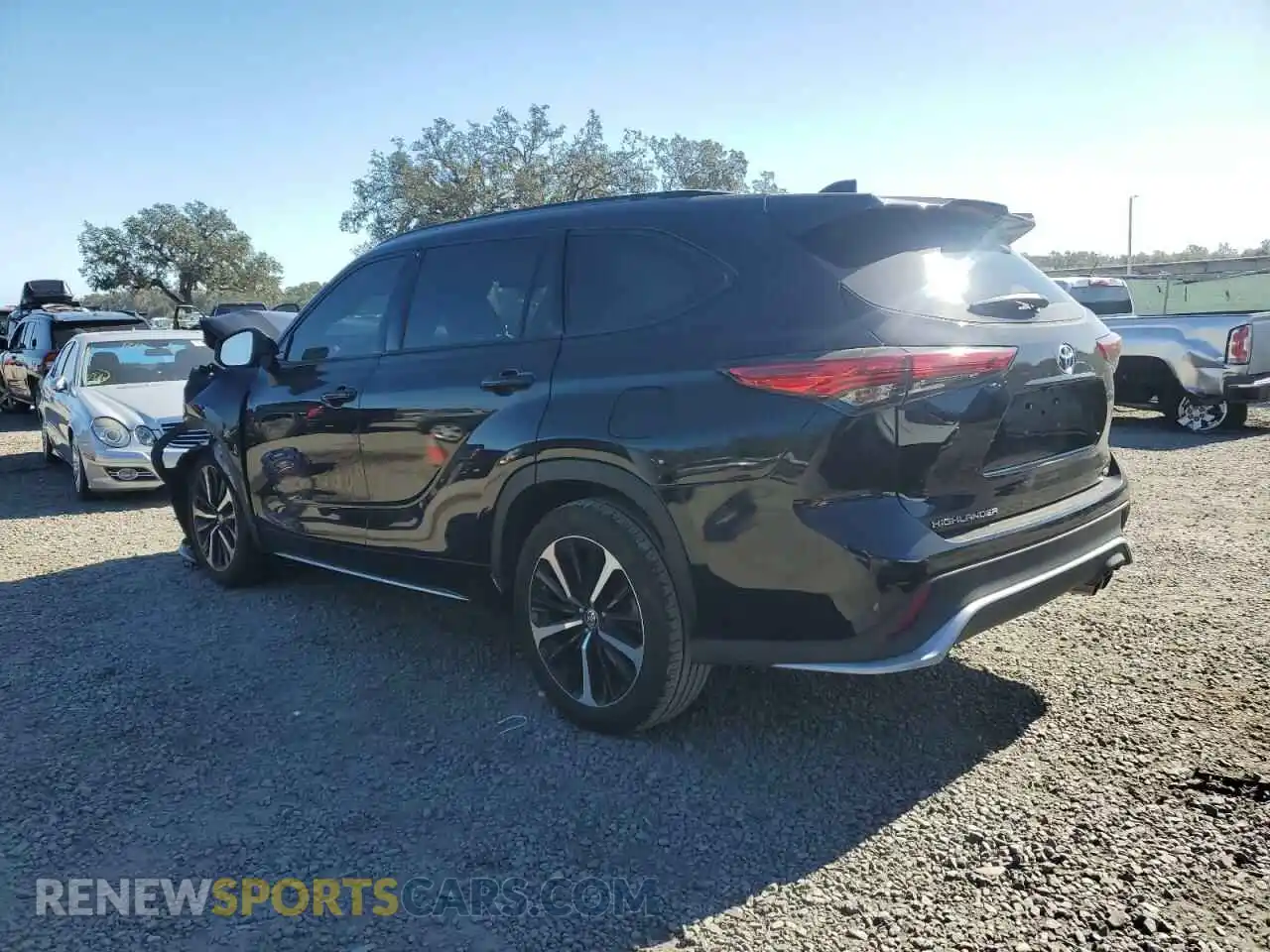 2 Photograph of a damaged car 5TDLZRAH5MS047748 TOYOTA HIGHLANDER 2021