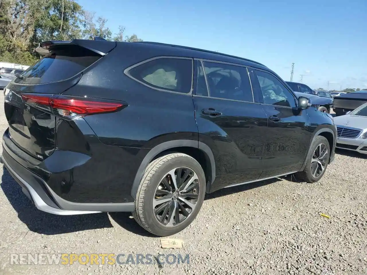 3 Photograph of a damaged car 5TDLZRAH5MS047748 TOYOTA HIGHLANDER 2021