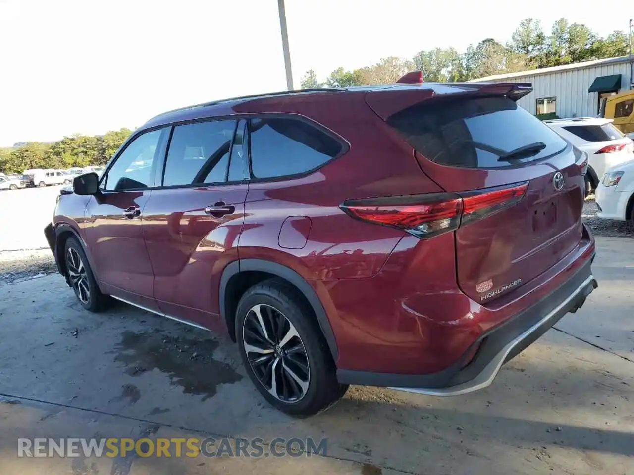 2 Photograph of a damaged car 5TDLZRAH6MS082802 TOYOTA HIGHLANDER 2021