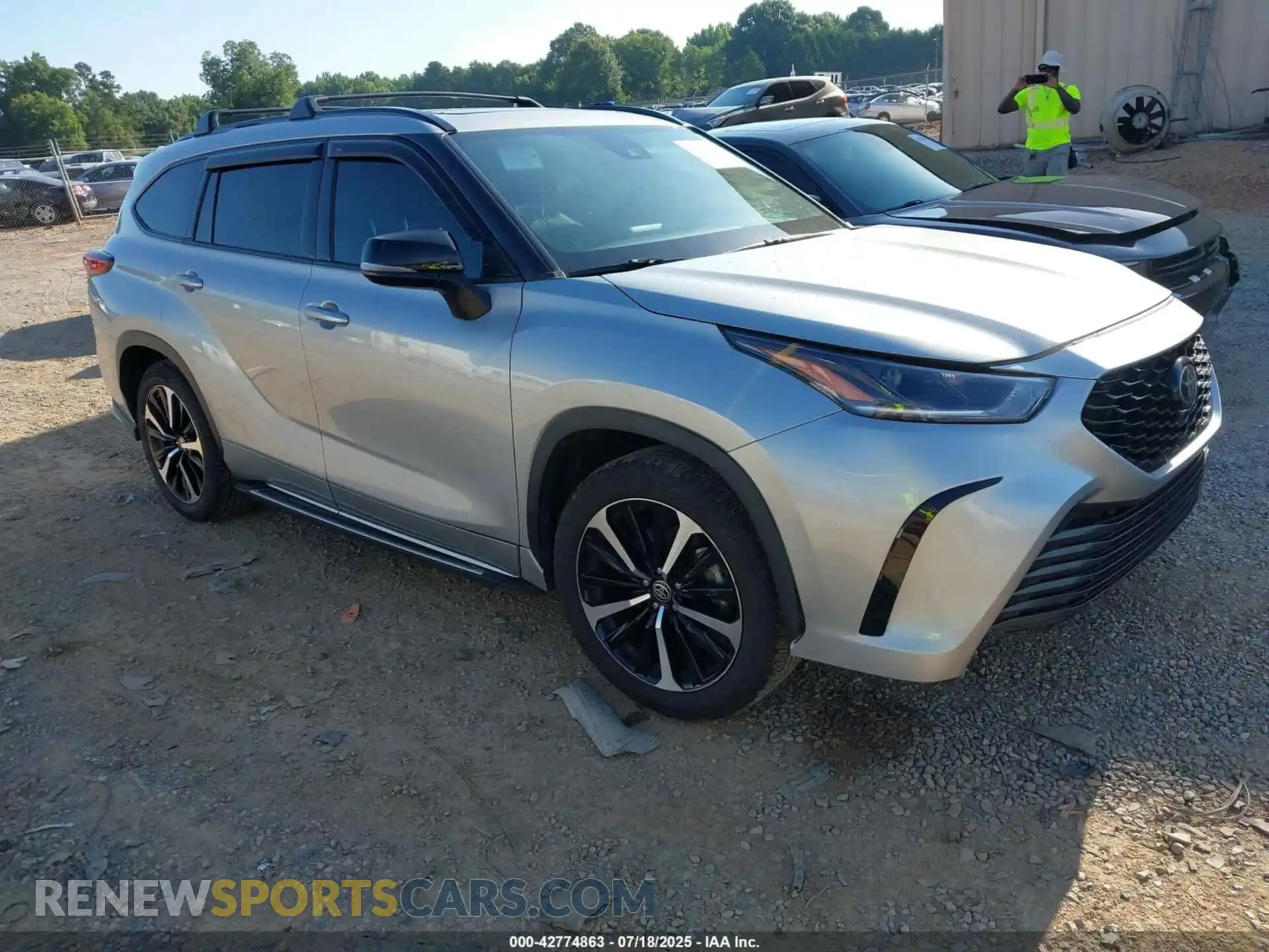 1 Photograph of a damaged car 5TDLZRAH7MS082341 TOYOTA HIGHLANDER 2021