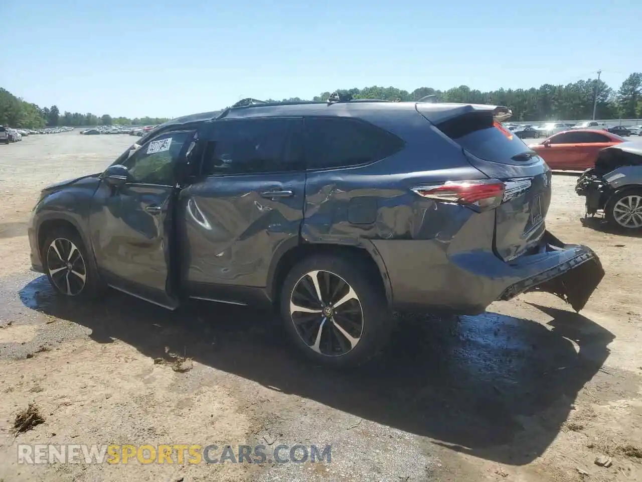 2 Photograph of a damaged car 5TDLZRAH7MS085028 TOYOTA HIGHLANDER 2021