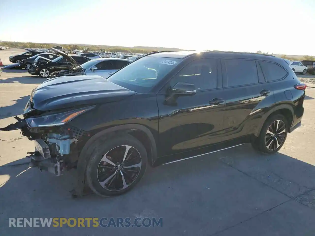 1 Photograph of a damaged car 5TDLZRAH8MS033083 TOYOTA HIGHLANDER 2021