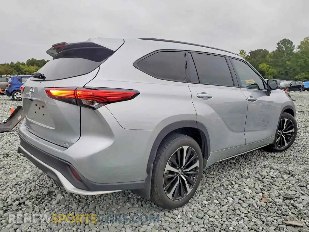 3 fotografías del automóvil dañado 5TDLZRAHXMS034039 TOYOTA HIGHLANDER 2021