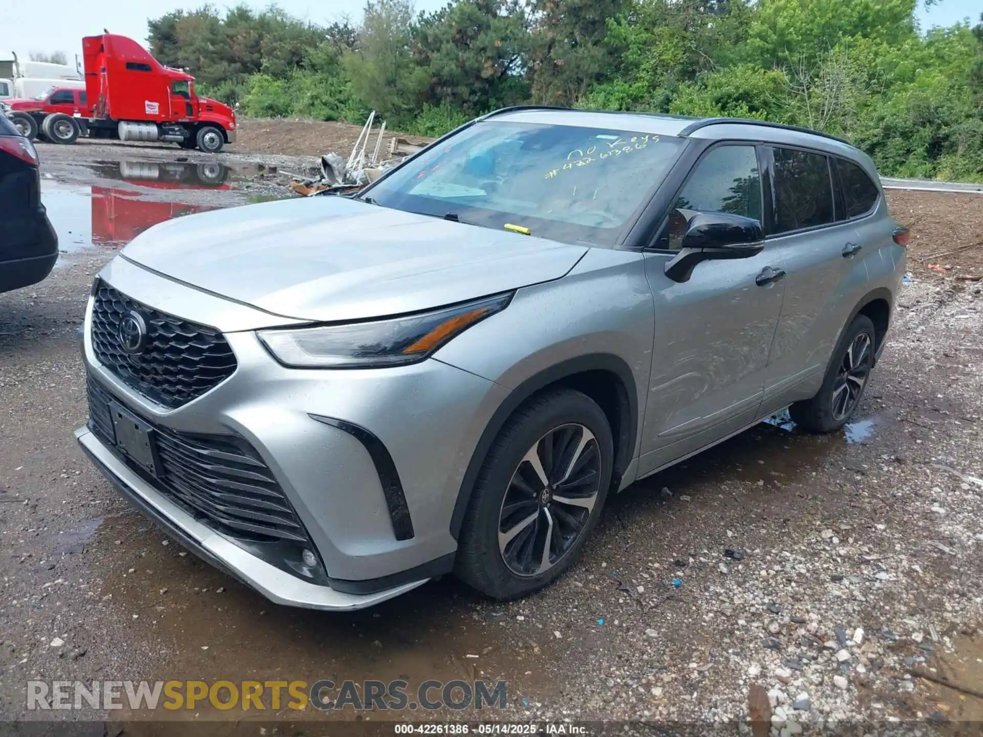 2 Photograph of a damaged car 5TDLZRBH0MS060597 TOYOTA HIGHLANDER 2021