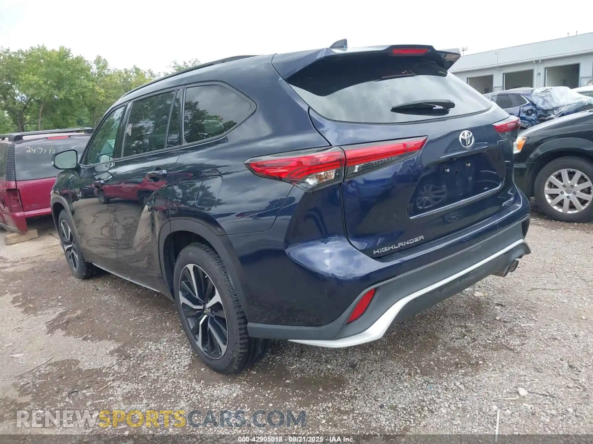 3 Photograph of a damaged car 5TDLZRBH0MS104081 TOYOTA HIGHLANDER 2021