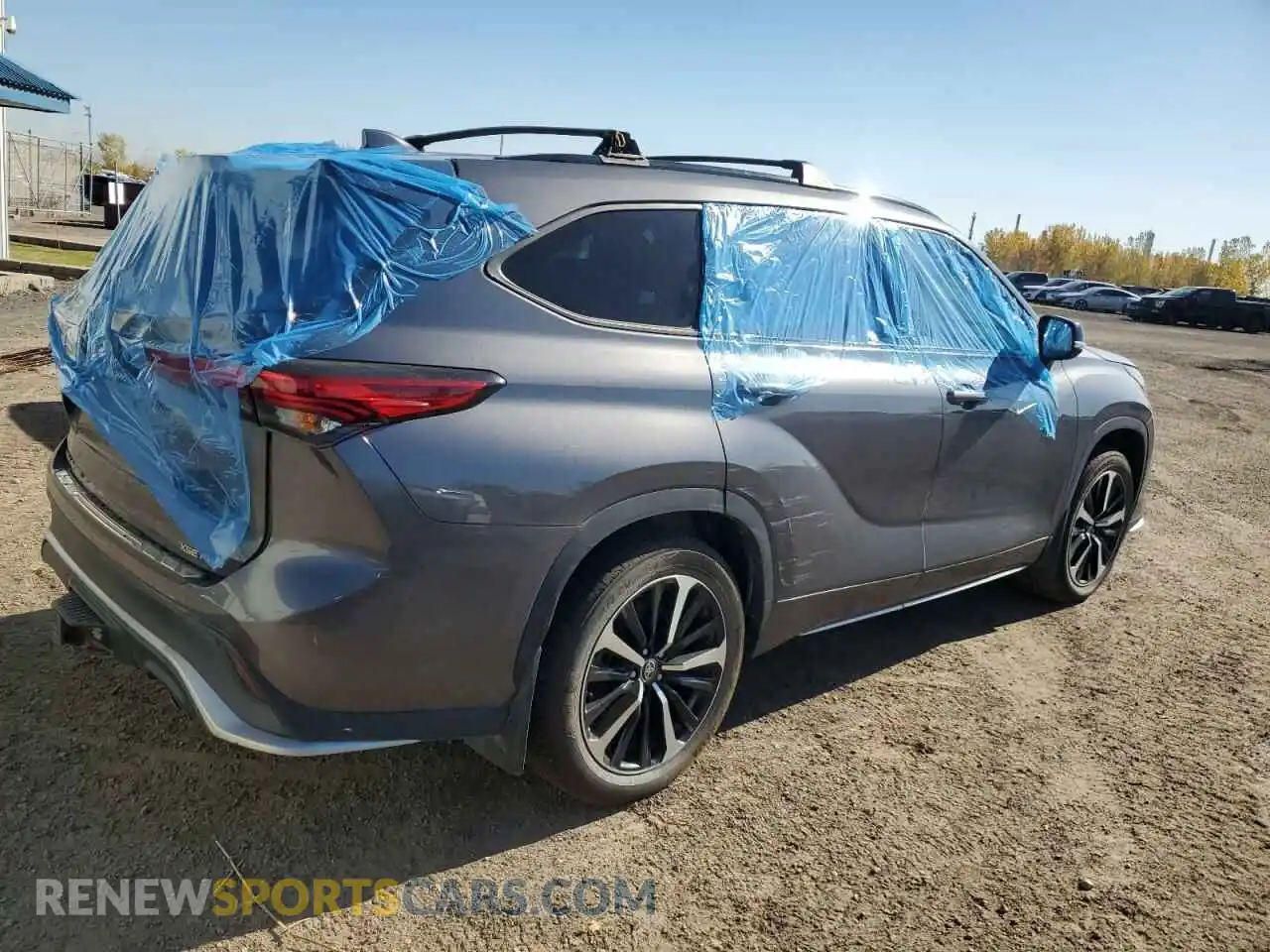 3 Photograph of a damaged car 5TDLZRBH0MS118448 TOYOTA HIGHLANDER 2021