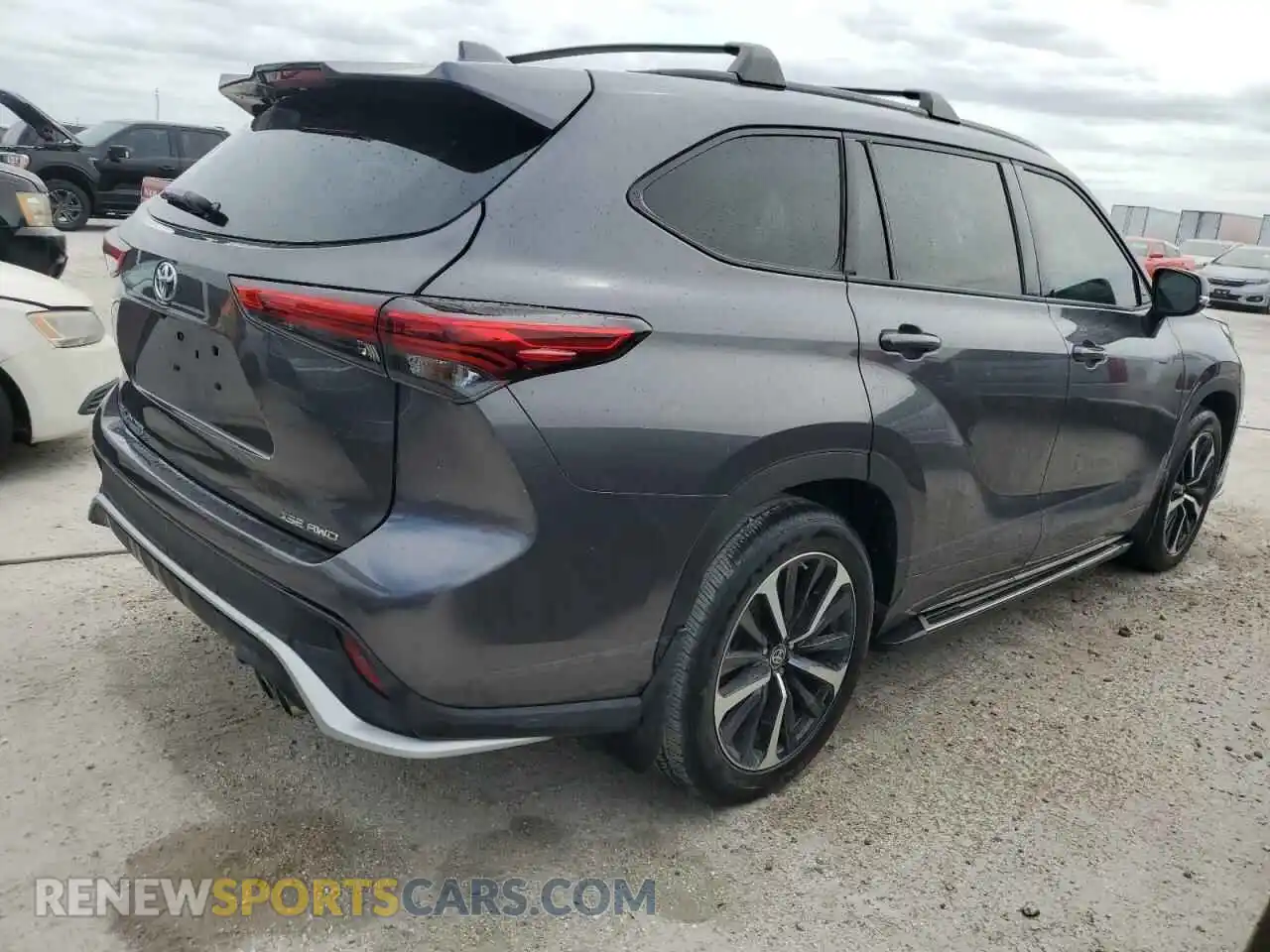 3 Photograph of a damaged car 5TDLZRBH1MS087226 TOYOTA HIGHLANDER 2021