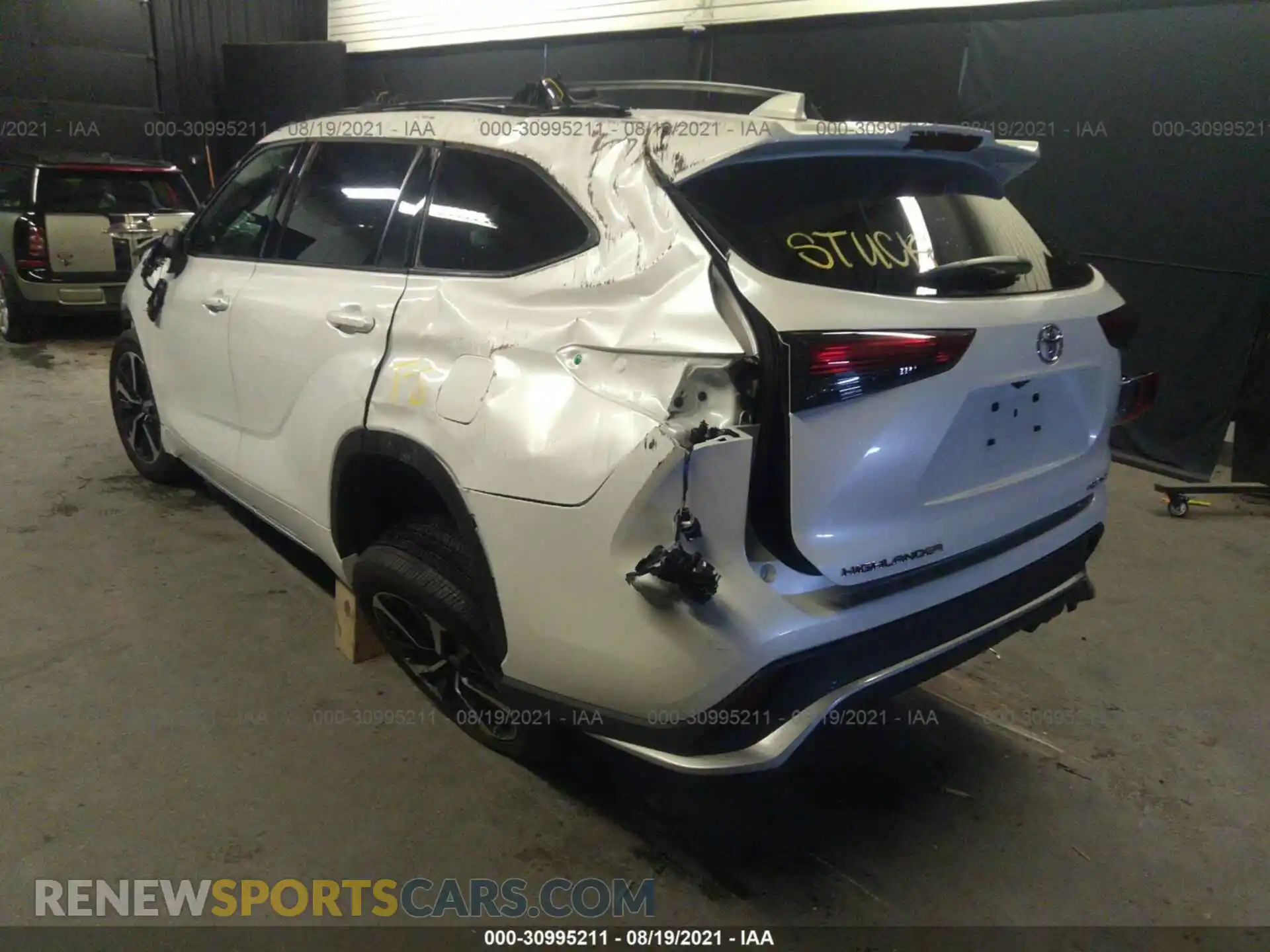 3 Photograph of a damaged car 5TDLZRBH3MS062957 TOYOTA HIGHLANDER 2021