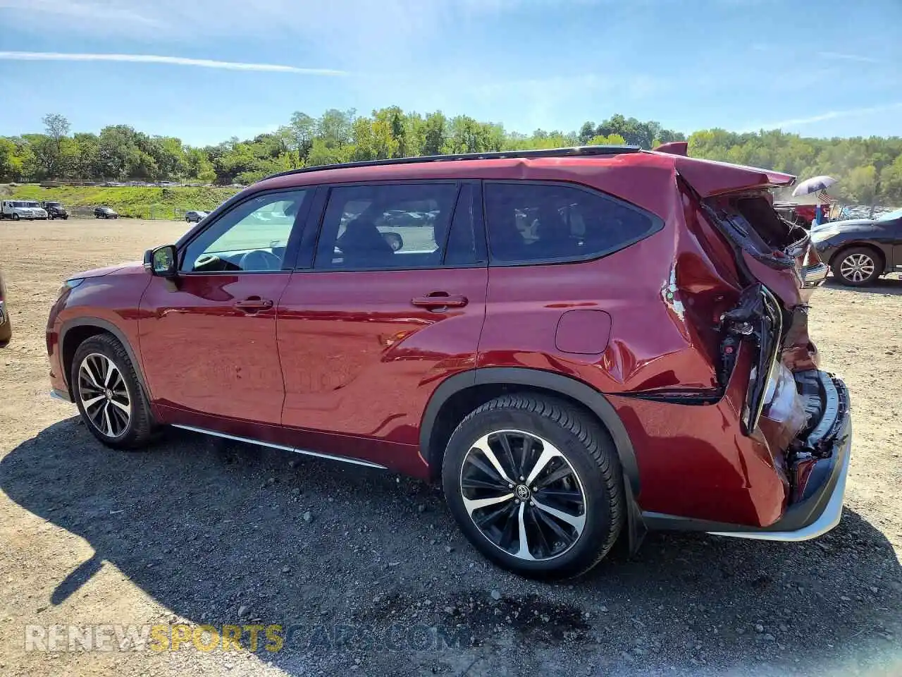 2 Photograph of a damaged car 5TDLZRBH4MS117304 TOYOTA HIGHLANDER 2021