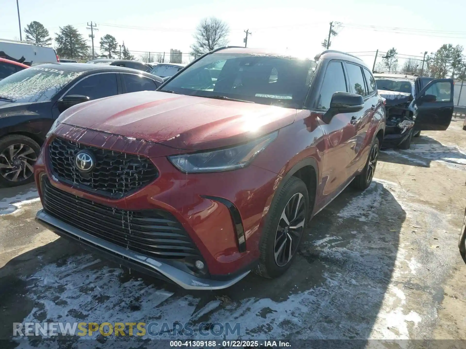 2 Photograph of a damaged car 5TDLZRBH5MS075323 TOYOTA HIGHLANDER 2021