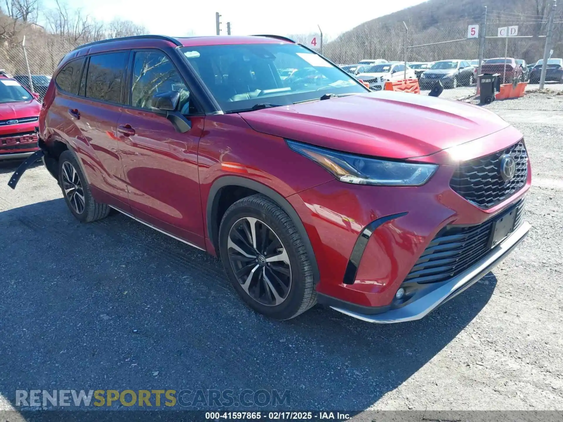 1 Photograph of a damaged car 5TDLZRBH8MS100585 TOYOTA HIGHLANDER 2021