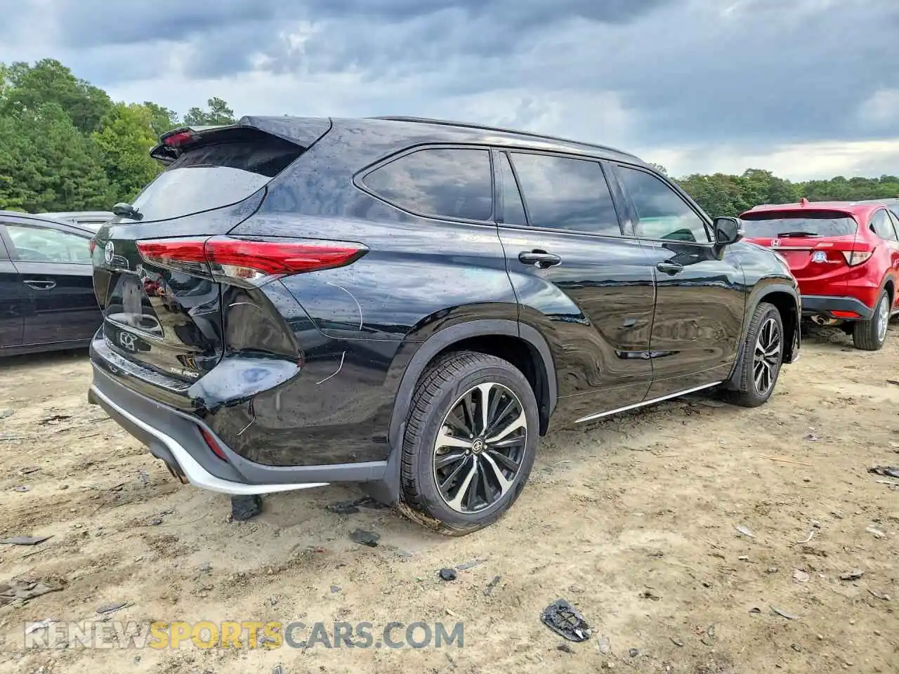 3 Photograph of a damaged car 5TDLZRBH8MS106919 TOYOTA HIGHLANDER 2021