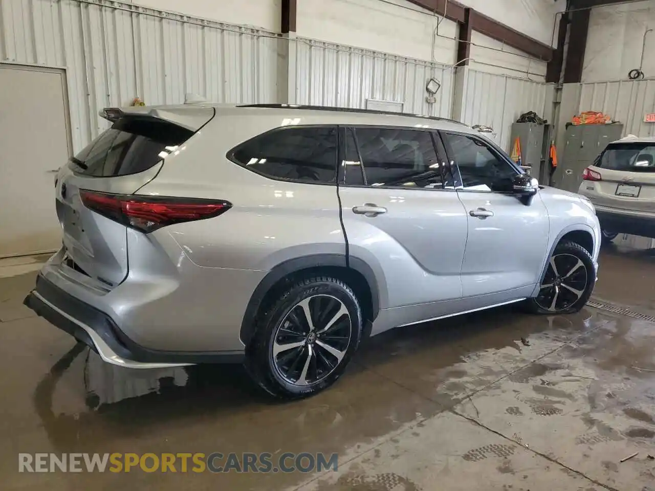 3 Photograph of a damaged car 5TDLZRBH8MS131321 TOYOTA HIGHLANDER 2021