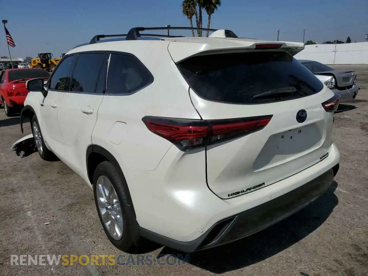 3 Photograph of a damaged car 5TDXBRCH0MS056568 TOYOTA HIGHLANDER 2021