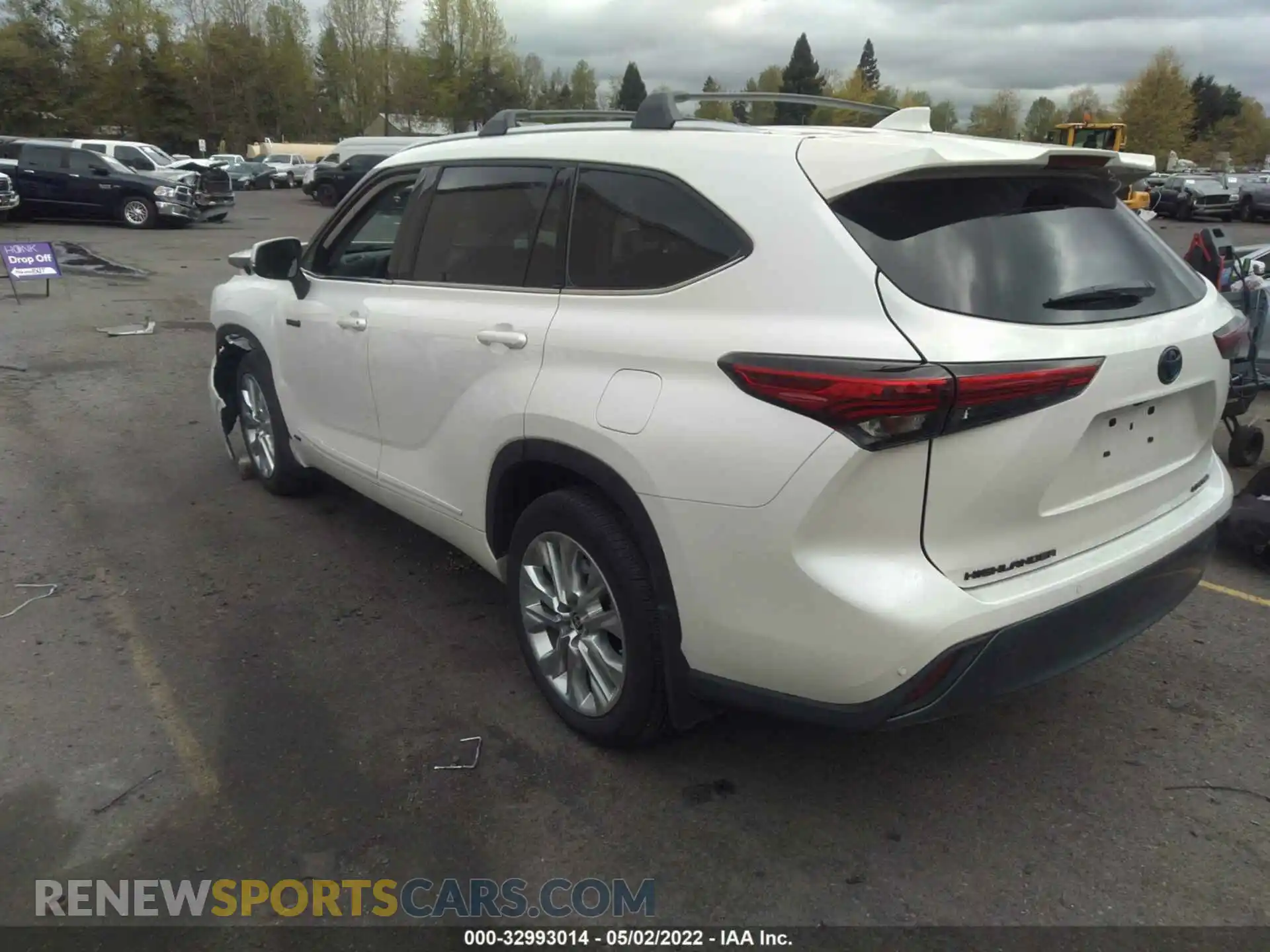 3 Photograph of a damaged car 5TDXBRCH1MS020677 TOYOTA HIGHLANDER 2021