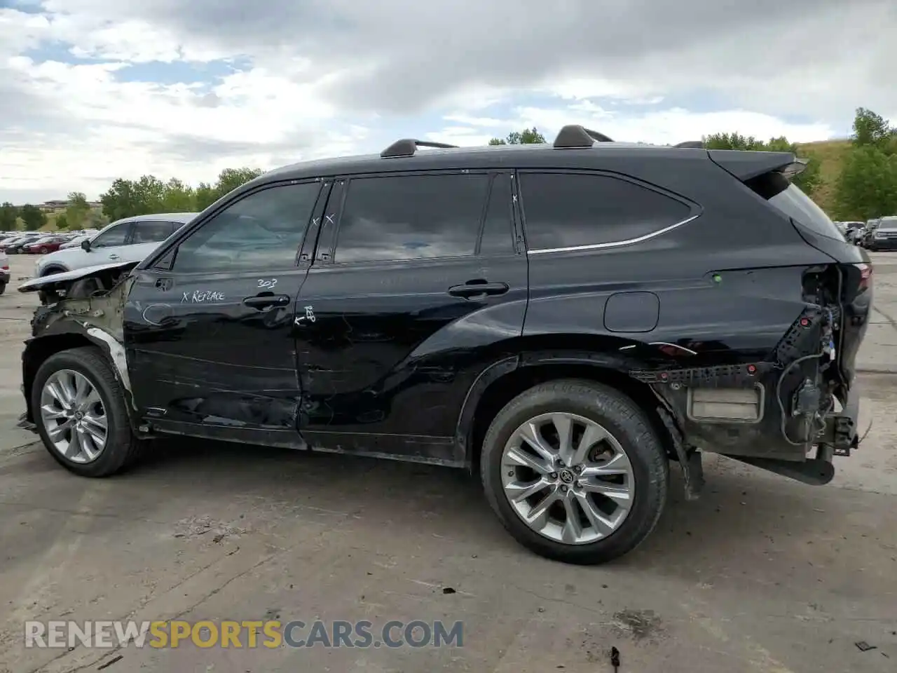 2 Photograph of a damaged car 5TDXBRCH1MS536912 TOYOTA HIGHLANDER 2021