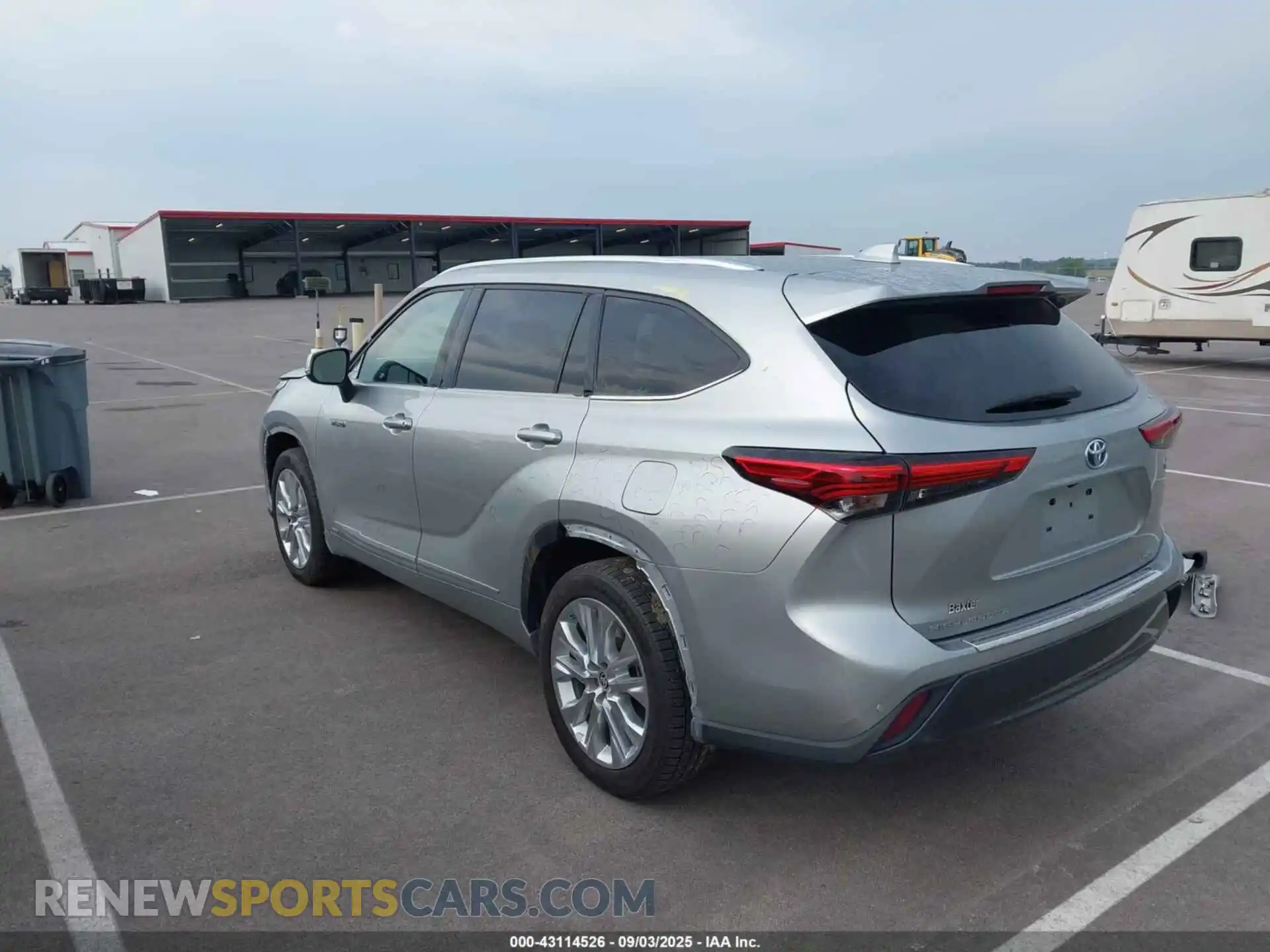 3 Photograph of a damaged car 5TDXBRCH2MS018422 TOYOTA HIGHLANDER 2021