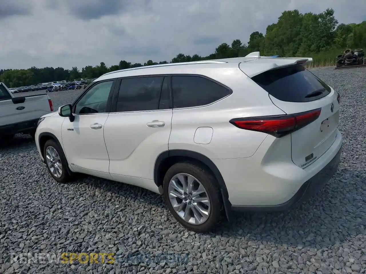 2 Photograph of a damaged car 5TDXBRCH2MS519326 TOYOTA HIGHLANDER 2021