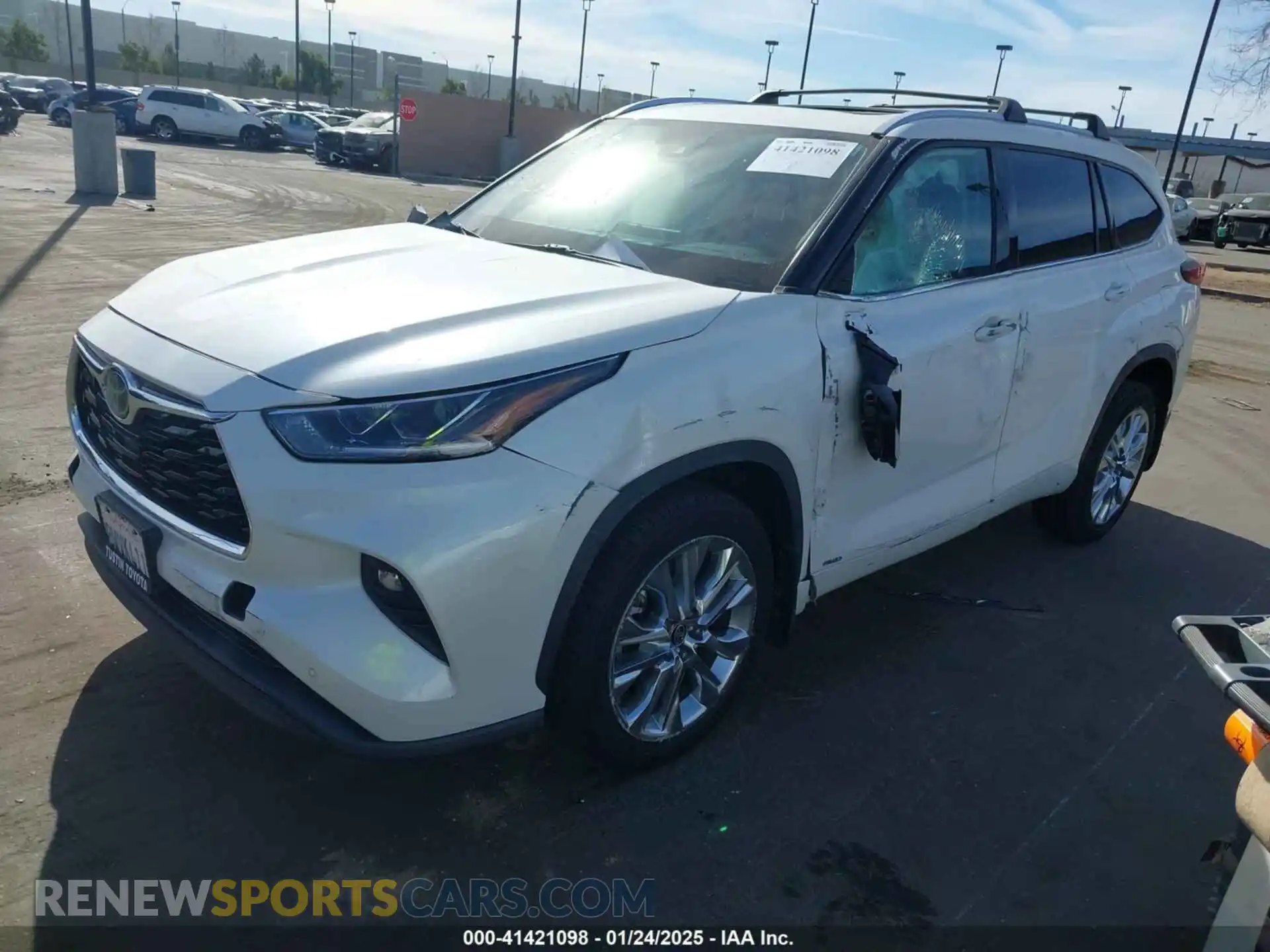2 Photograph of a damaged car 5TDXBRCH3MS053342 TOYOTA HIGHLANDER 2021