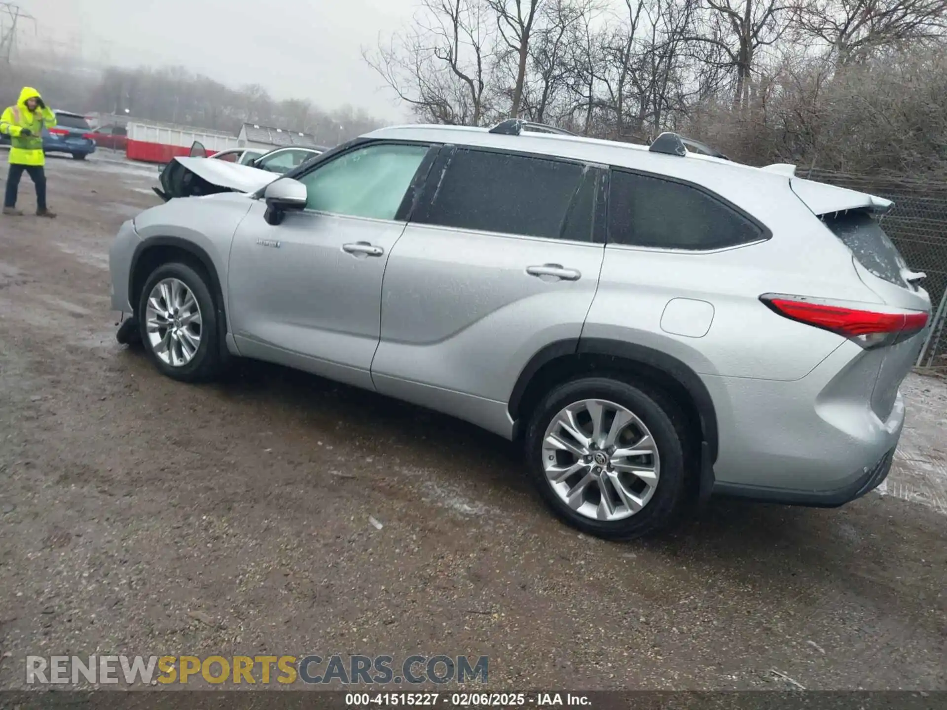 3 Photograph of a damaged car 5TDXBRCH3MS520775 TOYOTA HIGHLANDER 2021