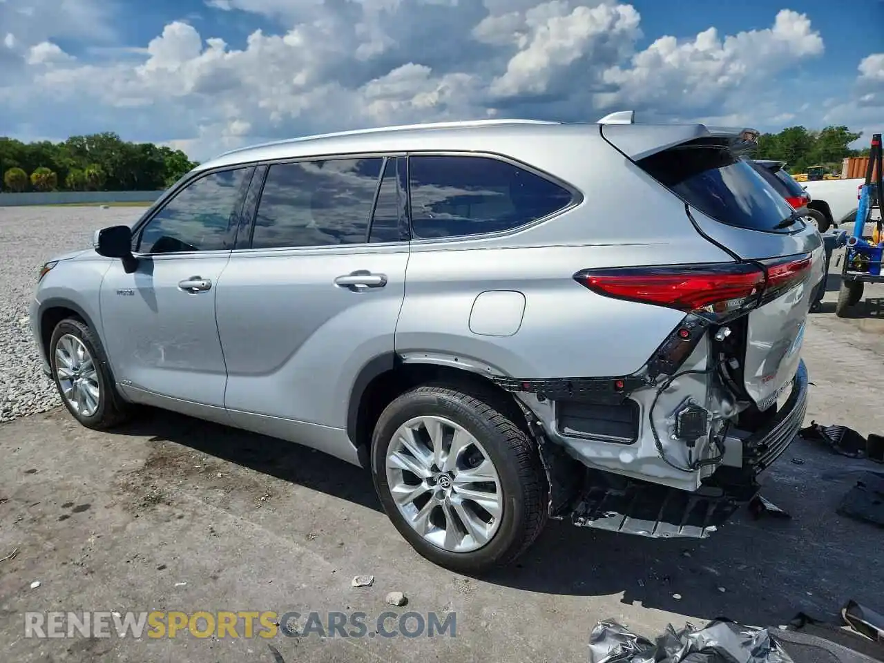 2 Photograph of a damaged car 5TDXBRCH3MS521263 TOYOTA HIGHLANDER 2021