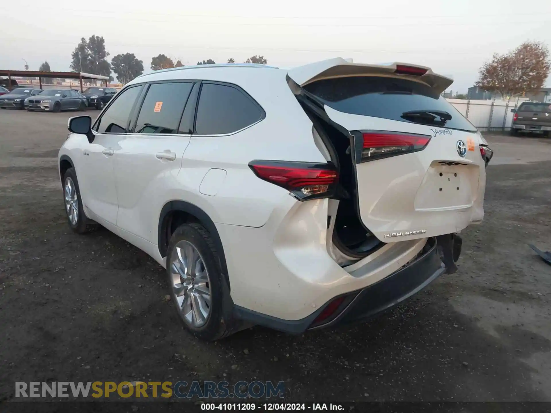 3 fotografías del automóvil dañado 5TDXBRCH7MS016066 TOYOTA HIGHLANDER 2021