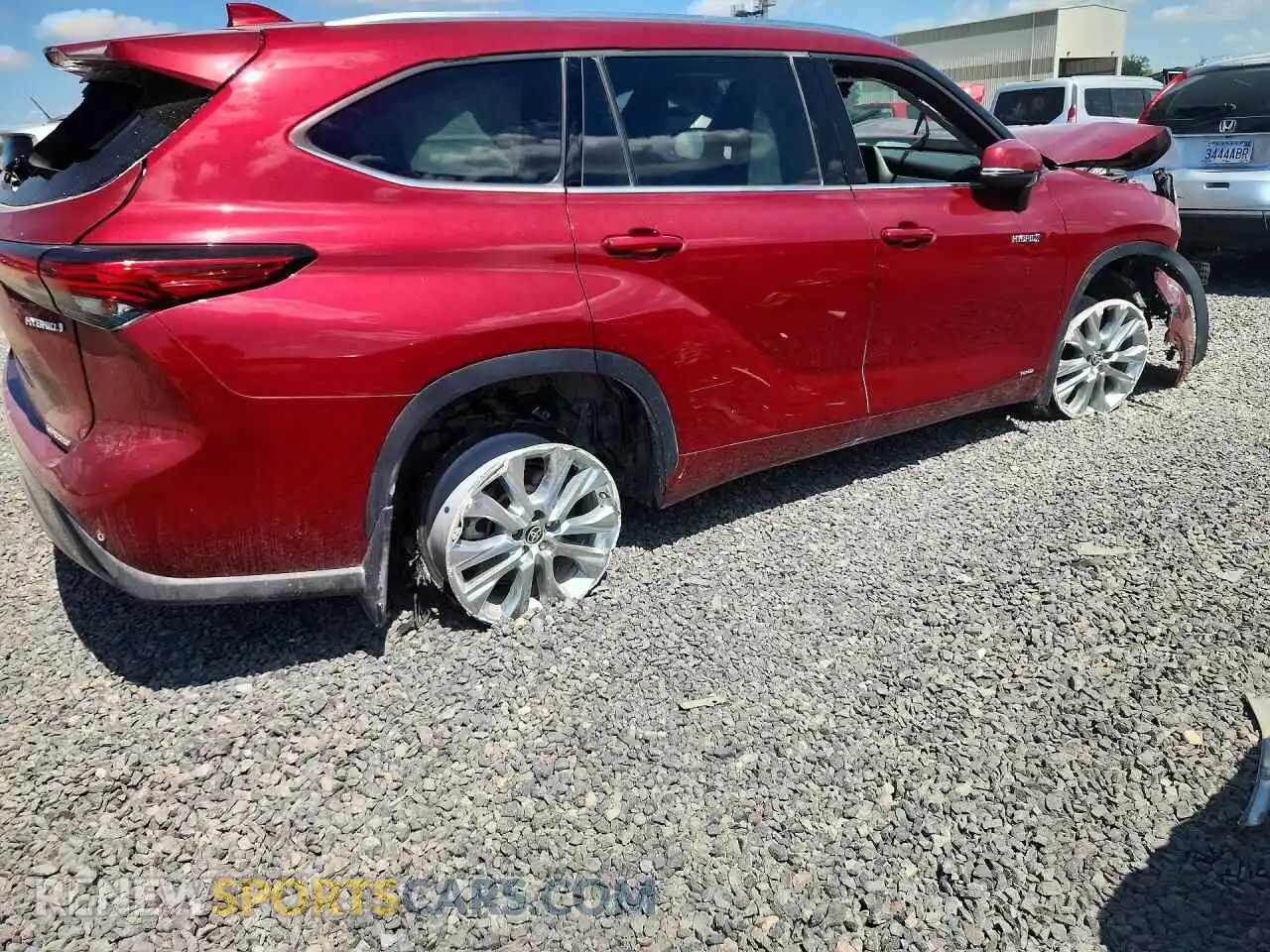 3 Photograph of a damaged car 5TDXBRCH9MS522840 TOYOTA HIGHLANDER 2021