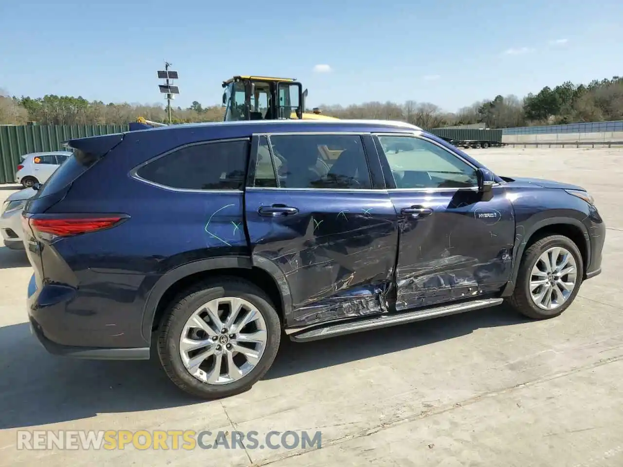 3 Photograph of a damaged car 5TDYARAH5MS504880 TOYOTA HIGHLANDER 2021