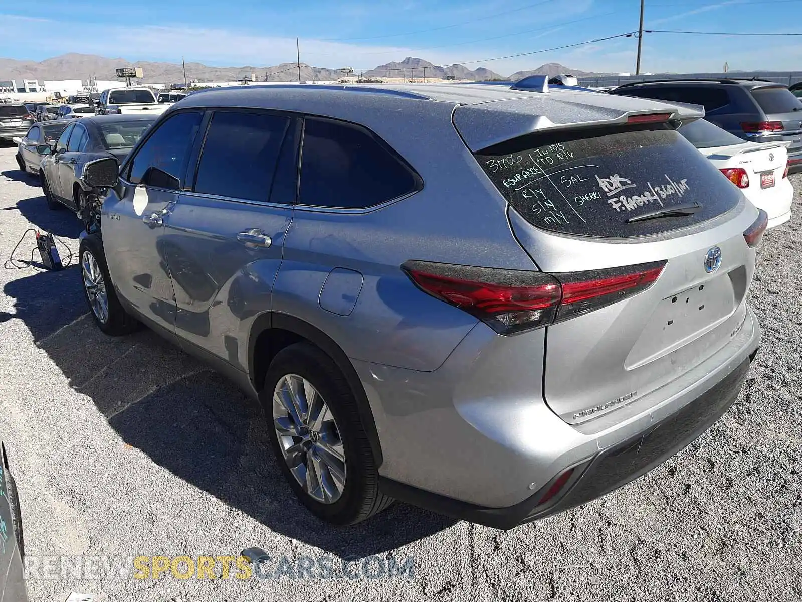 3 fotografías del automóvil dañado 5TDYARAH8MS508602 TOYOTA HIGHLANDER 2021