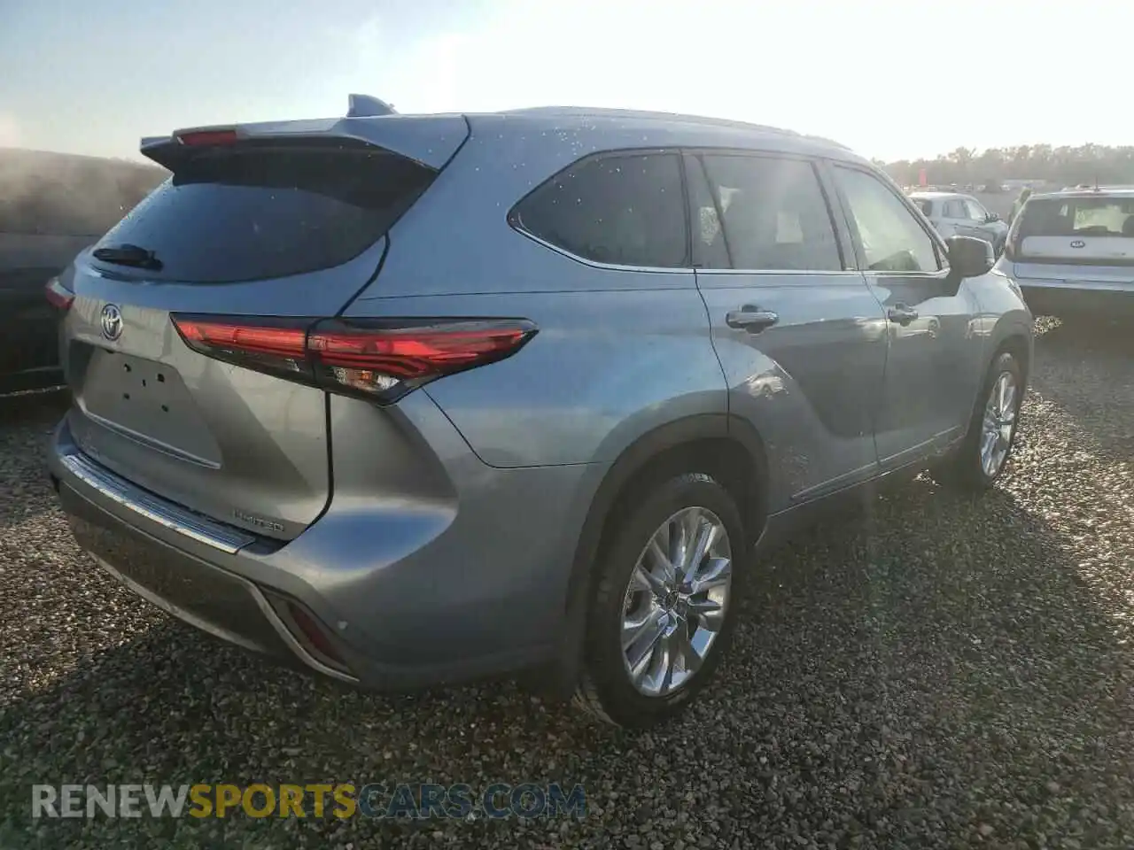 3 Photograph of a damaged car 5TDYZRAH3MS067227 TOYOTA HIGHLANDER 2021