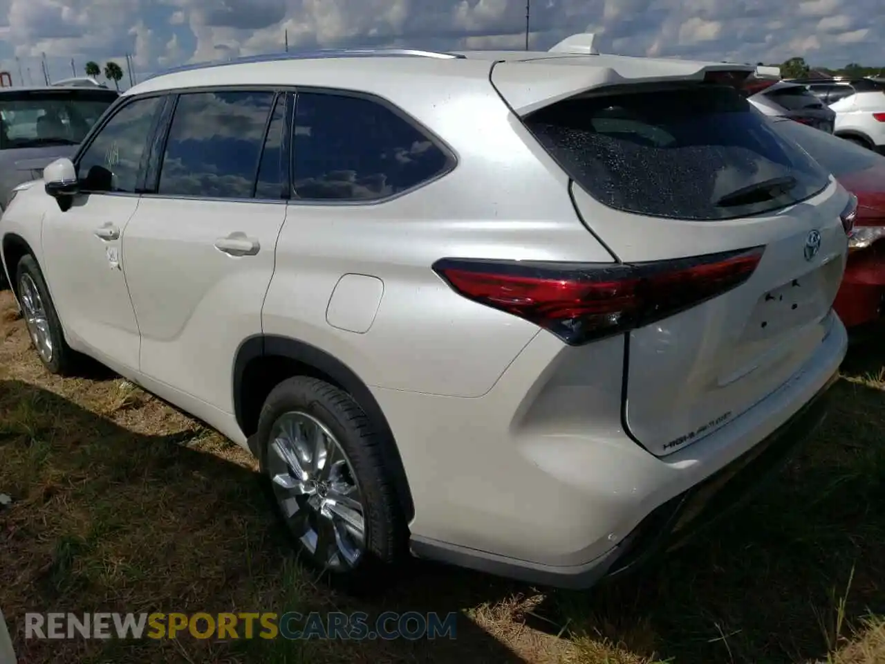 3 fotografías del automóvil dañado 5TDYZRAH5MS076897 TOYOTA HIGHLANDER 2021