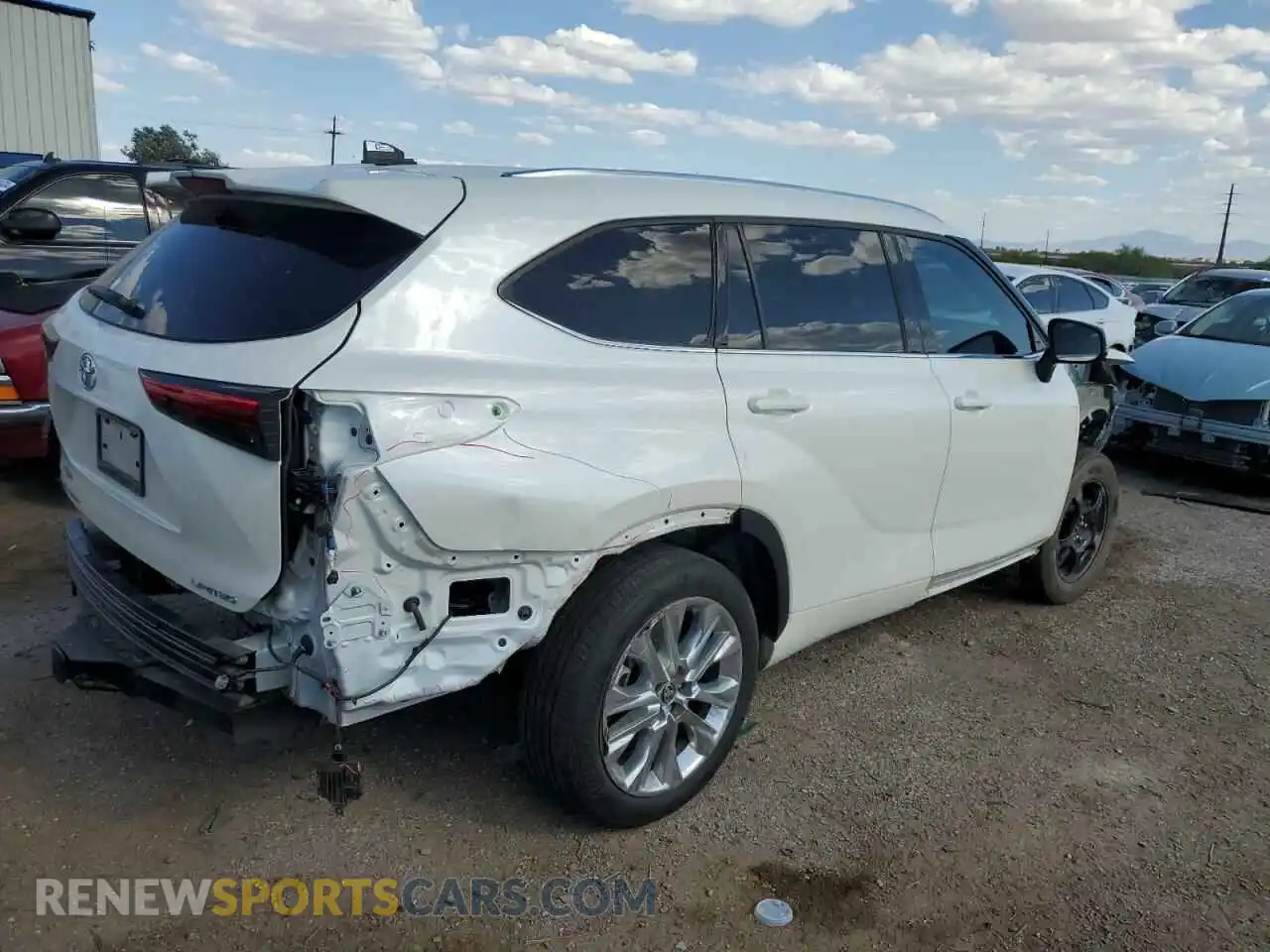 3 Photograph of a damaged car 5TDYZRAH7MS077324 TOYOTA HIGHLANDER 2021