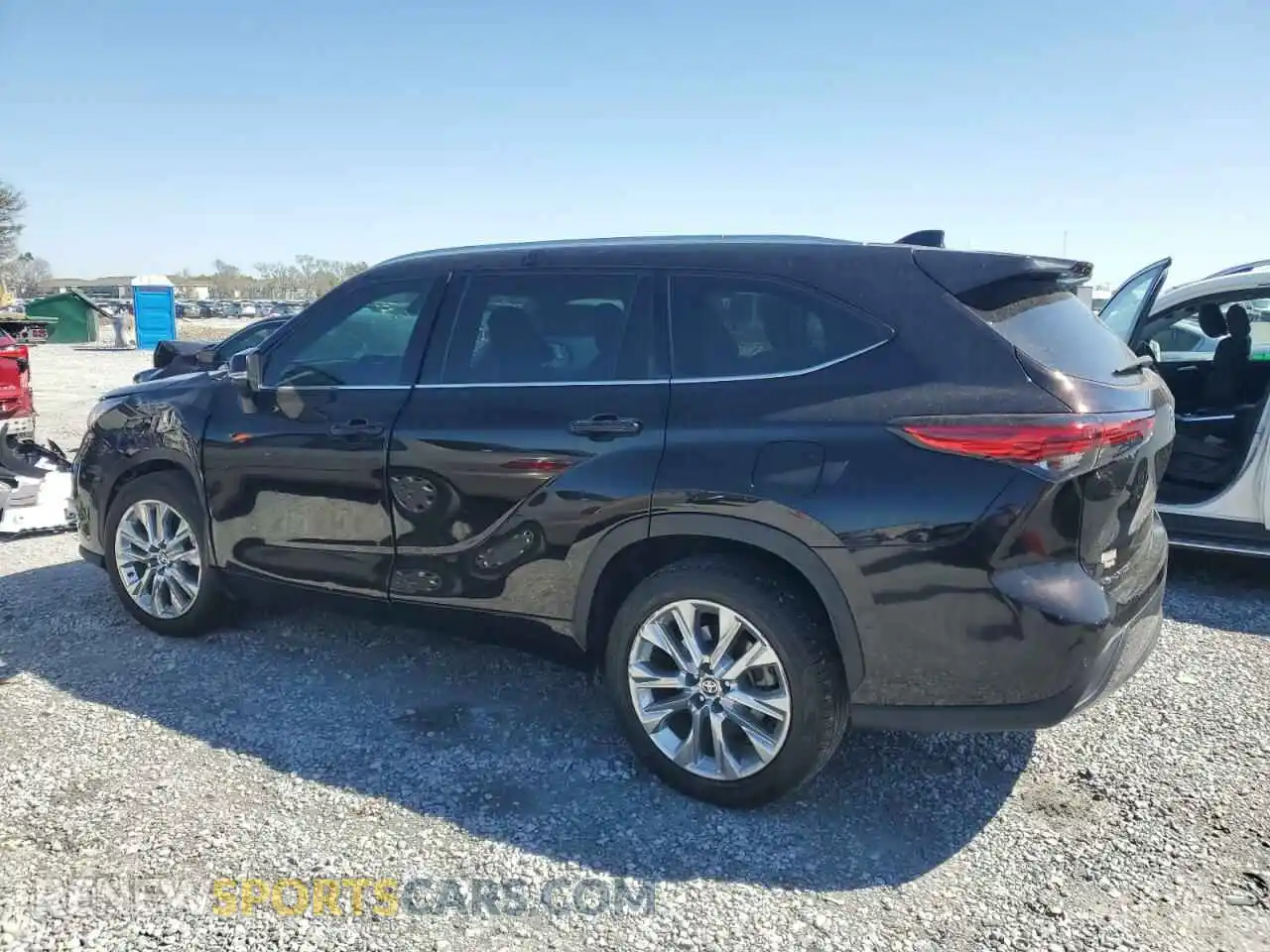 2 Photograph of a damaged car 5TDYZRAH8MS050939 TOYOTA HIGHLANDER 2021