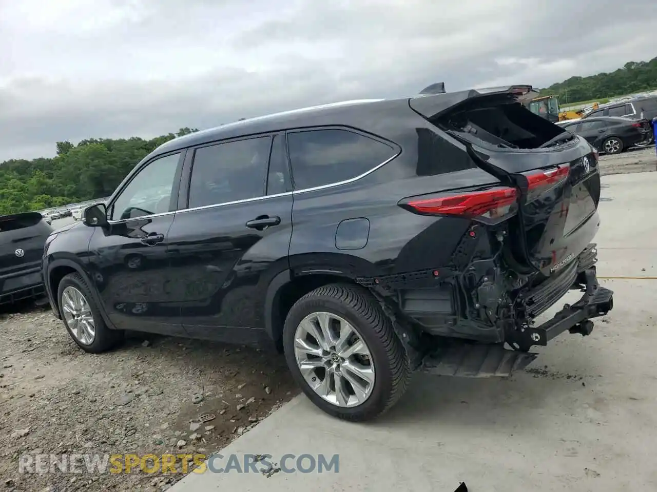 2 Photograph of a damaged car 5TDYZRAH9MS059827 TOYOTA HIGHLANDER 2021