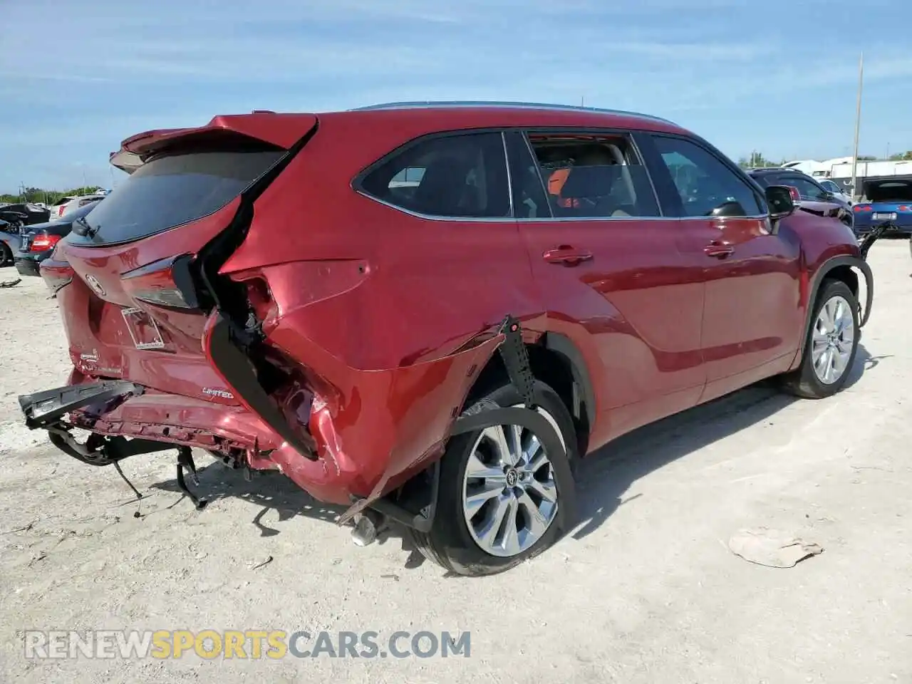 3 Photograph of a damaged car 5TDYZRAHXMS534708 TOYOTA HIGHLANDER 2021