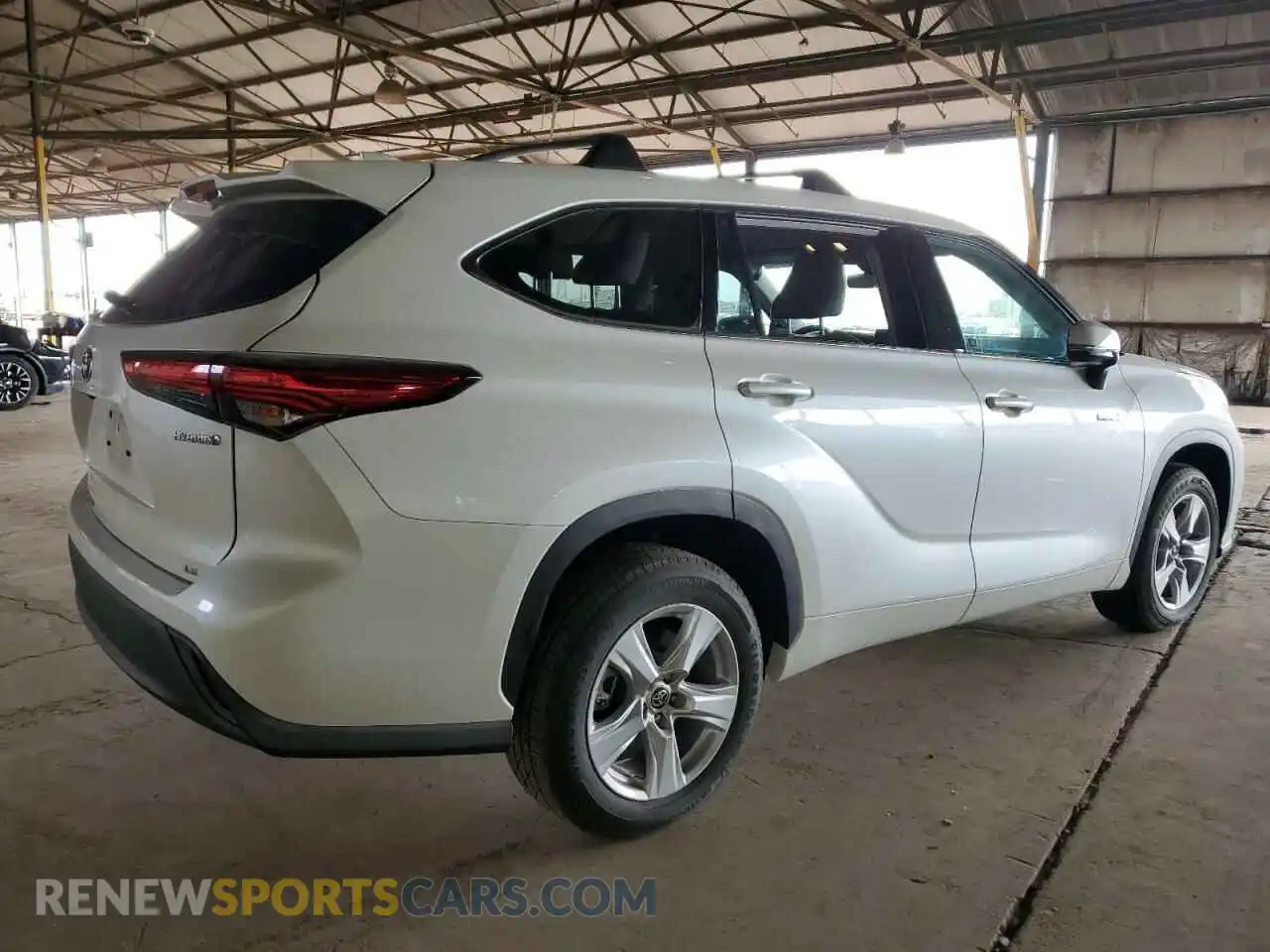 3 fotografías del automóvil dañado 5TDZARAH2MS006608 TOYOTA HIGHLANDER 2021