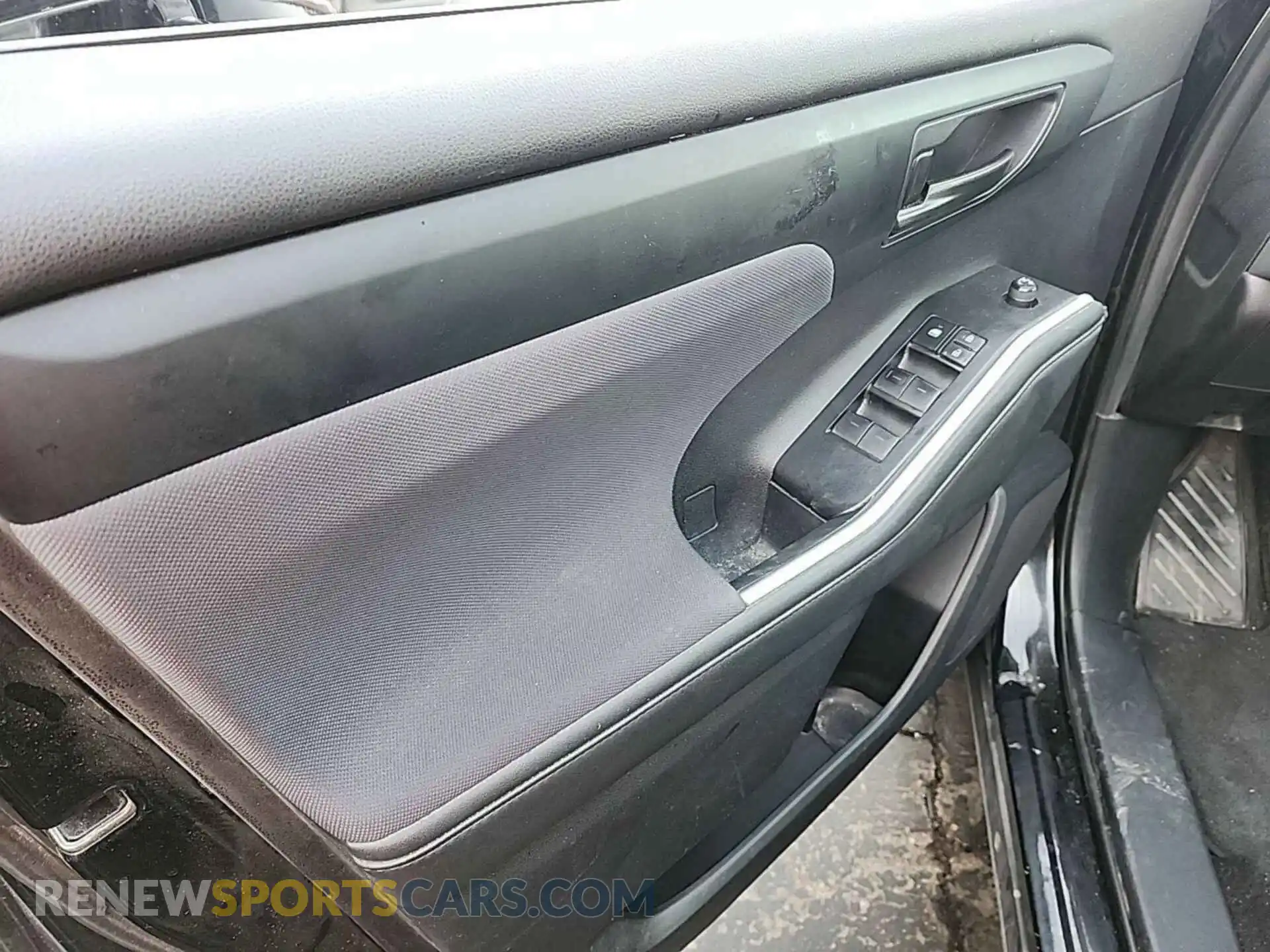 3 Photograph of a damaged car 5TDZARAH4MS506916 TOYOTA HIGHLANDER 2021