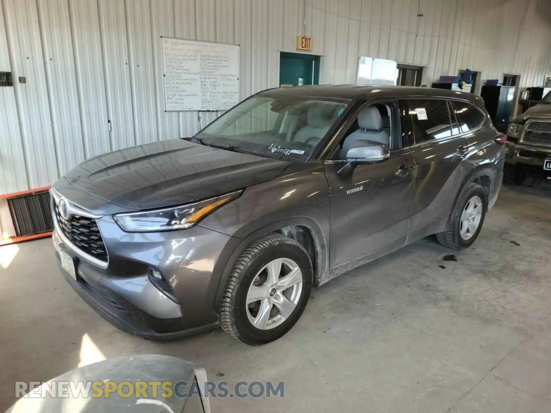 2 Photograph of a damaged car 5TDZARAH5MS507136 TOYOTA HIGHLANDER 2021