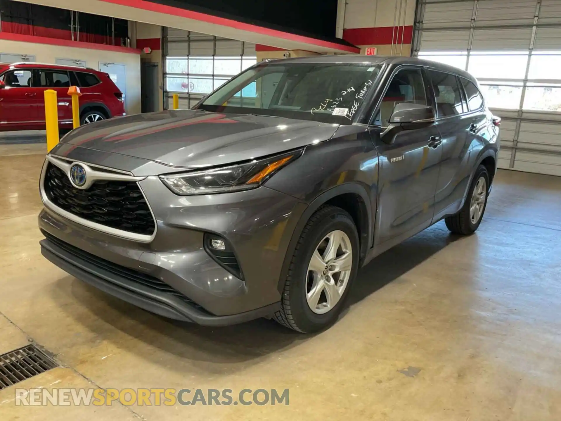 3 Photograph of a damaged car 5TDZARAHXMS507231 TOYOTA HIGHLANDER 2021