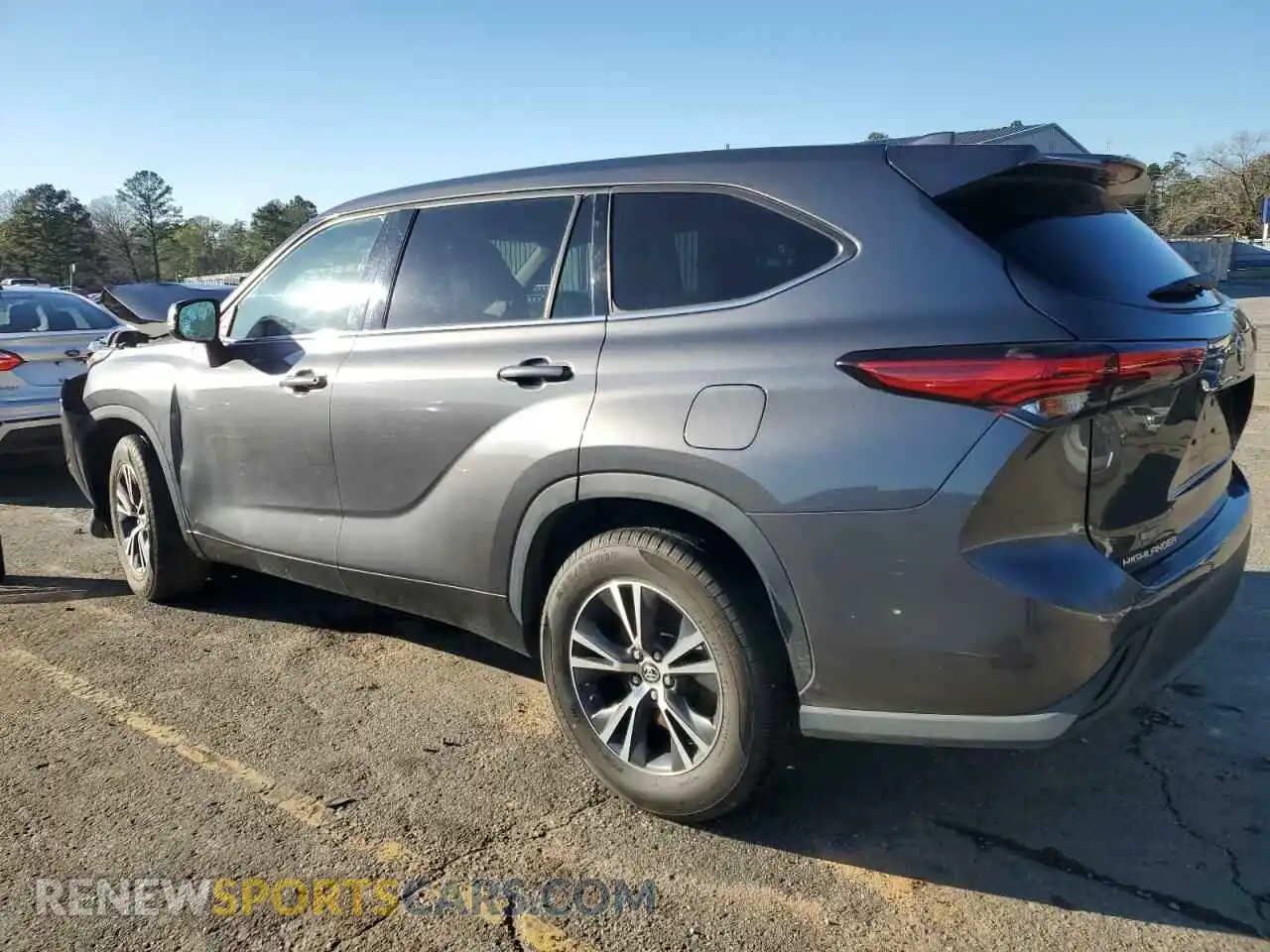 2 Photograph of a damaged car 5TDZZRAH0MS038093 TOYOTA HIGHLANDER 2021