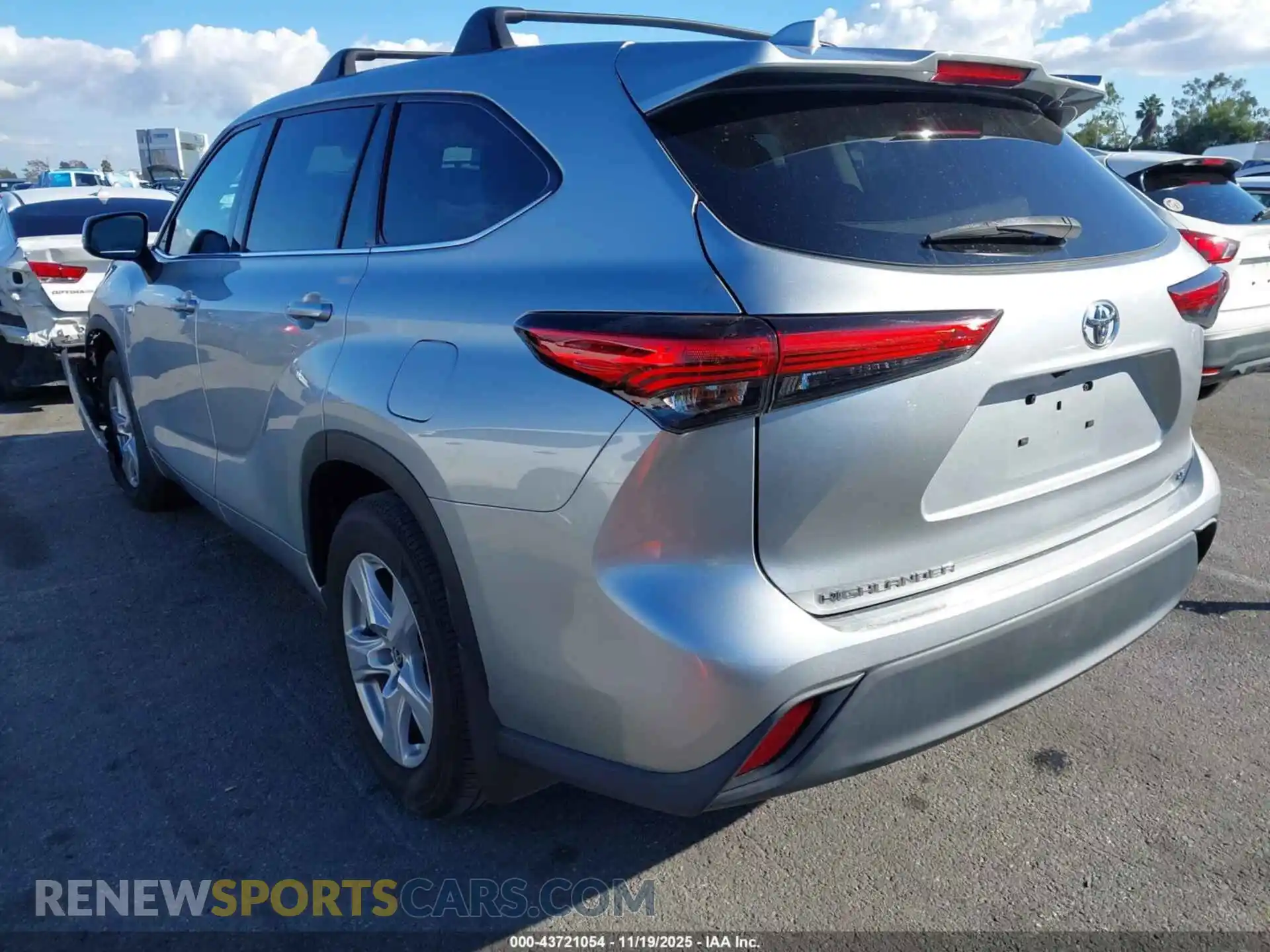 3 Фотография поврежденного автомобиля 5TDZZRAH0MS050146 TOYOTA HIGHLANDER 2021
