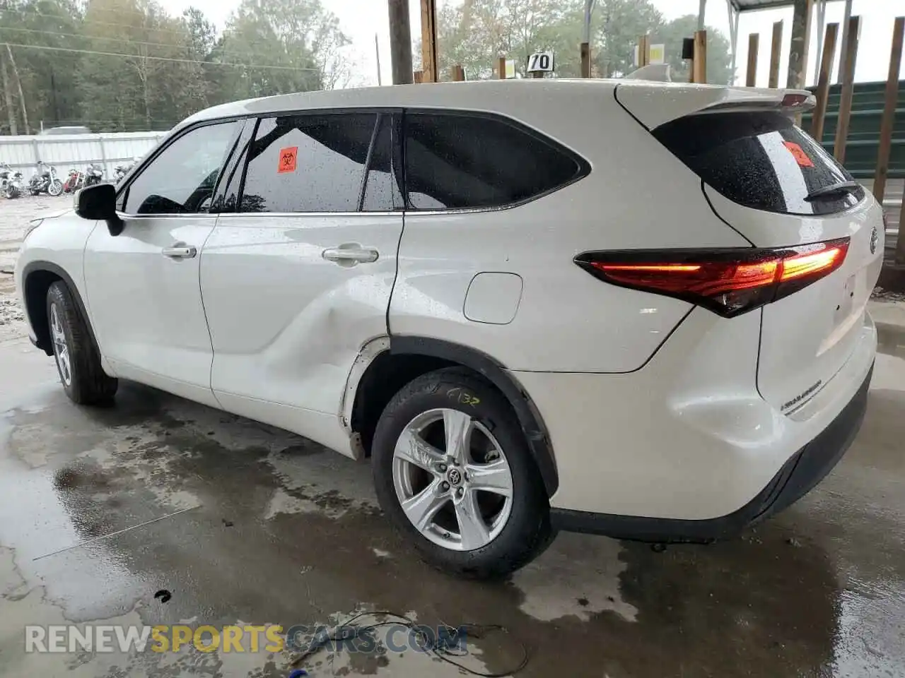 2 Photograph of a damaged car 5TDZZRAH1MS073029 TOYOTA HIGHLANDER 2021