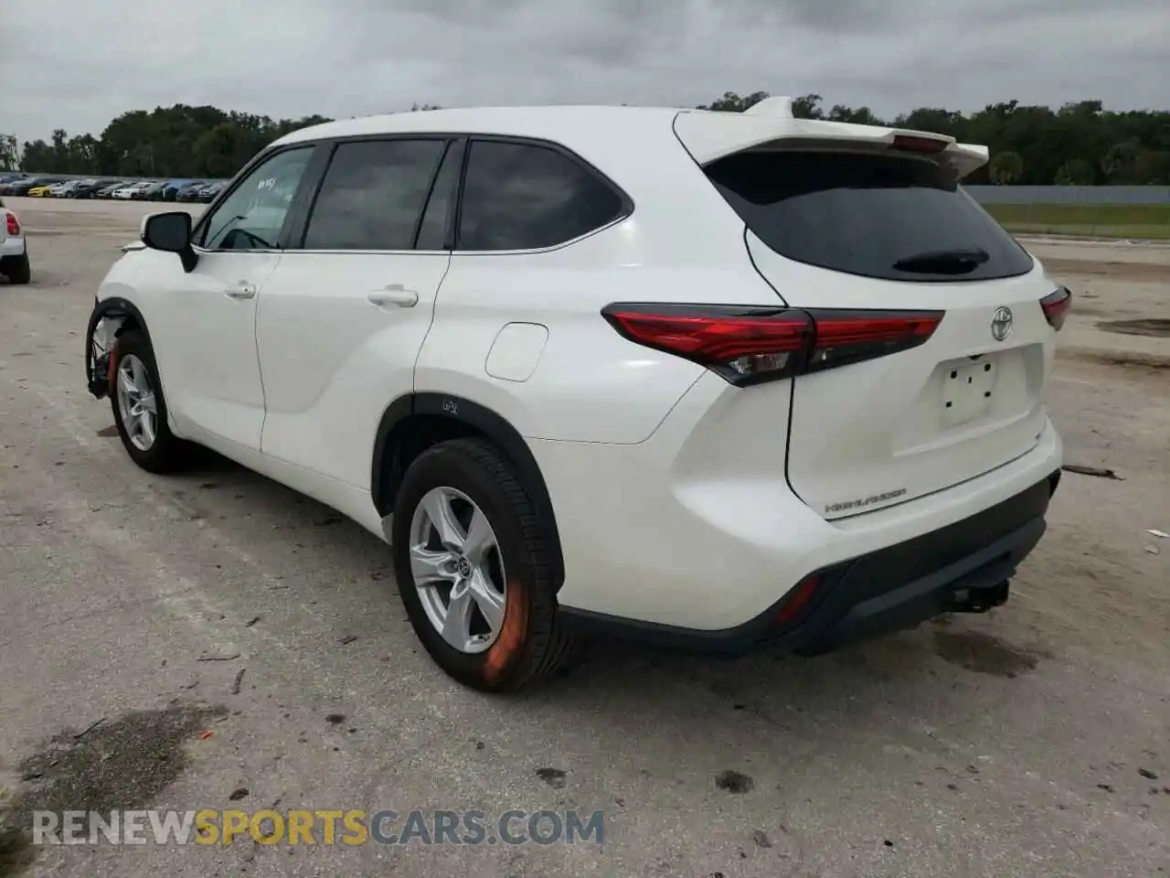 3 Photograph of a damaged car 5TDZZRAH2MS049080 TOYOTA HIGHLANDER 2021