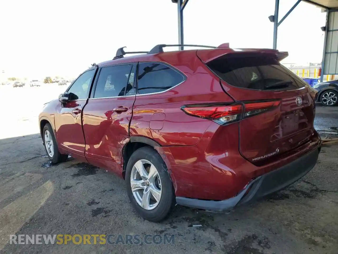 2 Photograph of a damaged car 5TDZZRAH6MS073138 TOYOTA HIGHLANDER 2021