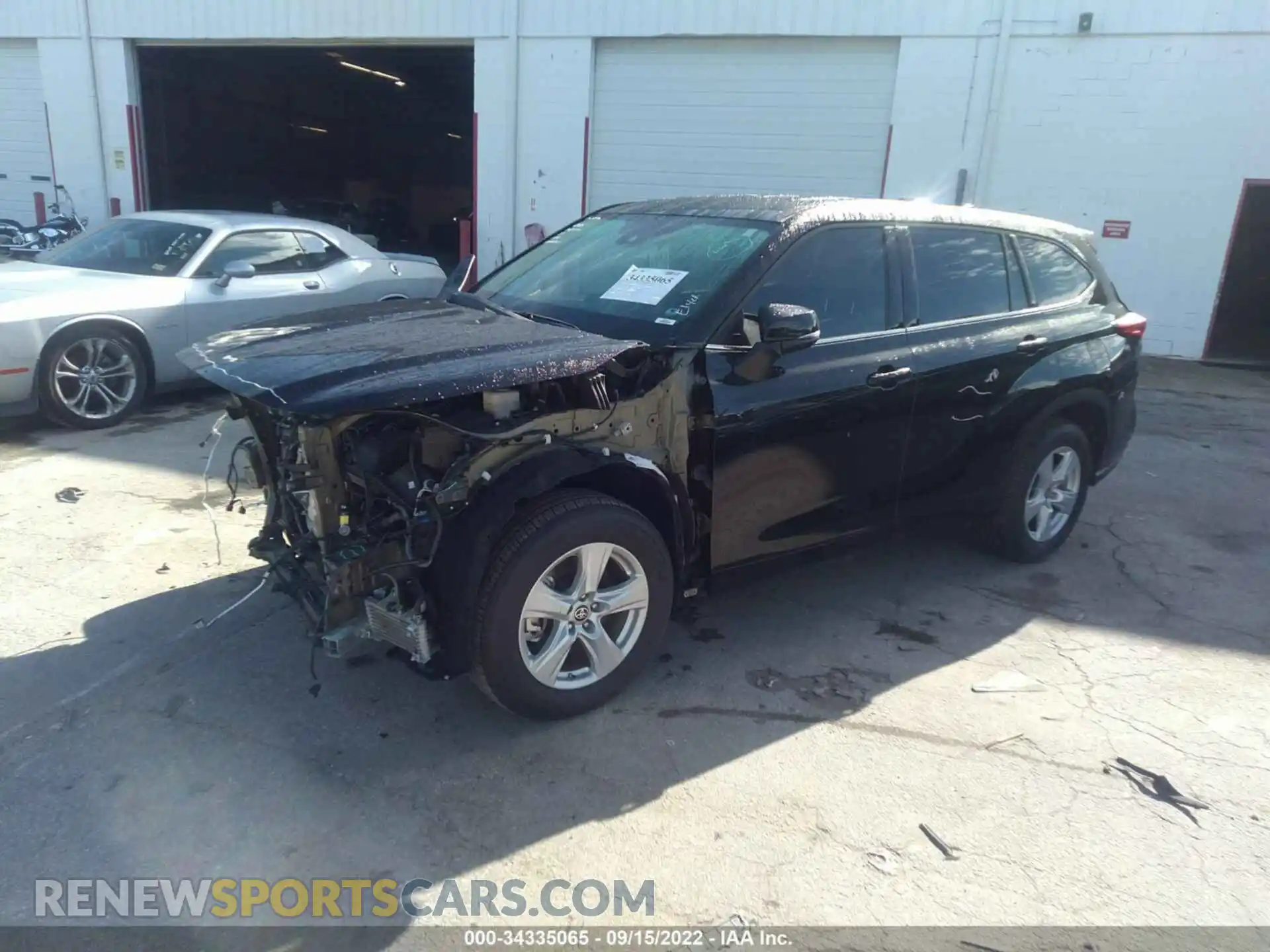 2 fotografías del automóvil dañado 5TDZZRAH8MS049472 TOYOTA HIGHLANDER 2021